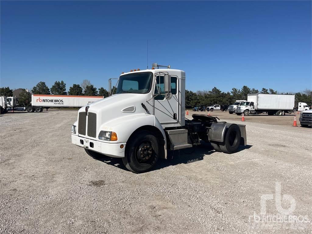 Kenworth T300 Nyergesvontatók