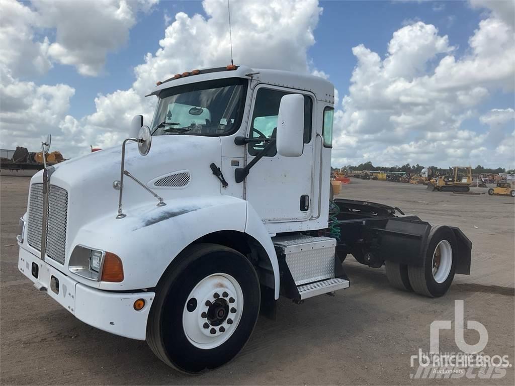 Kenworth T300 Nyergesvontatók