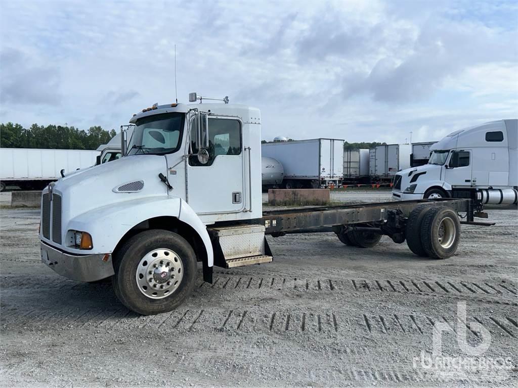 Kenworth T300 Fülkés alváz