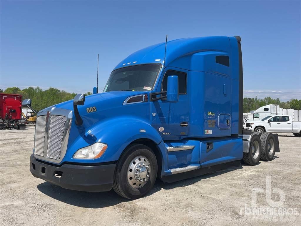 Kenworth T680 Nyergesvontatók