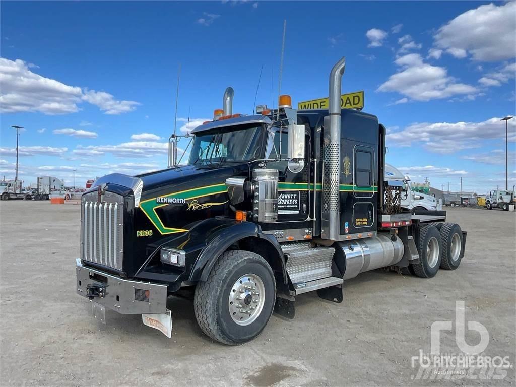 Kenworth T800 Platós/Csörlős teherautók