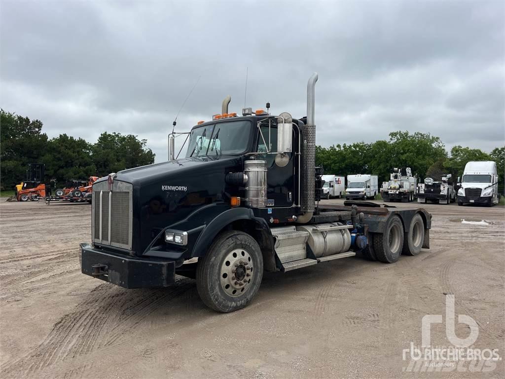 Kenworth T800 Platós/Csörlős teherautók