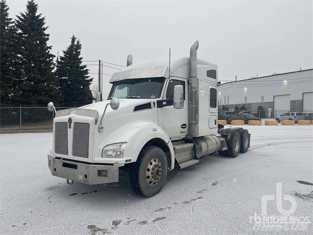 Kenworth T880 Nyergesvontatók