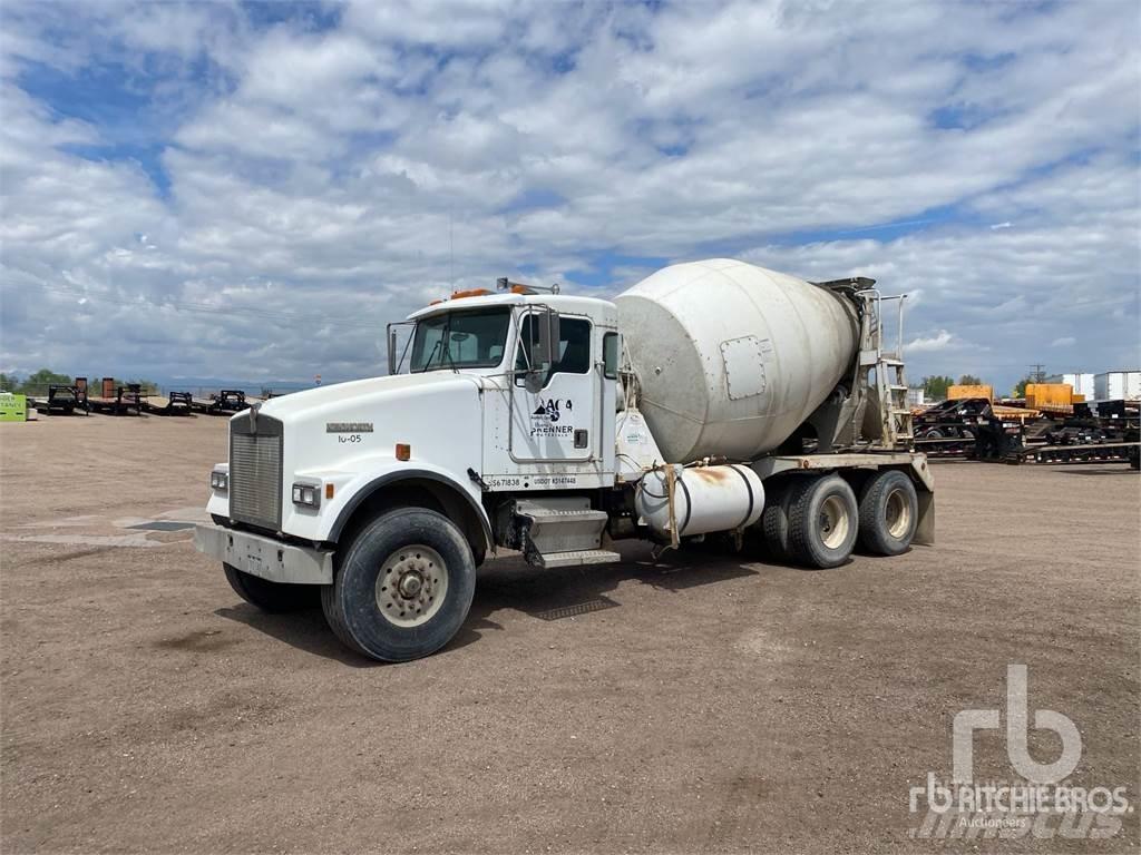 Kenworth W900 Betonkeverők/Betonpumpák