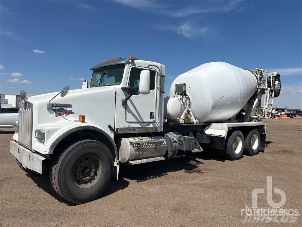 Kenworth W900 Betonkeverők/Betonpumpák