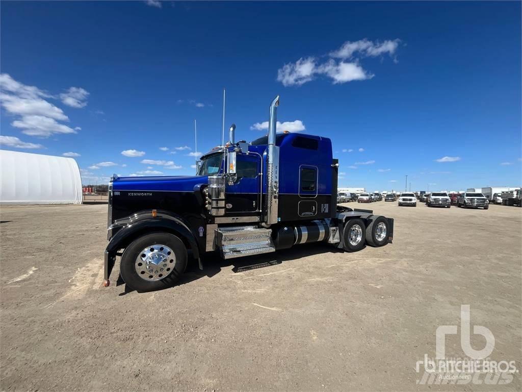 Kenworth W900L Nyergesvontatók