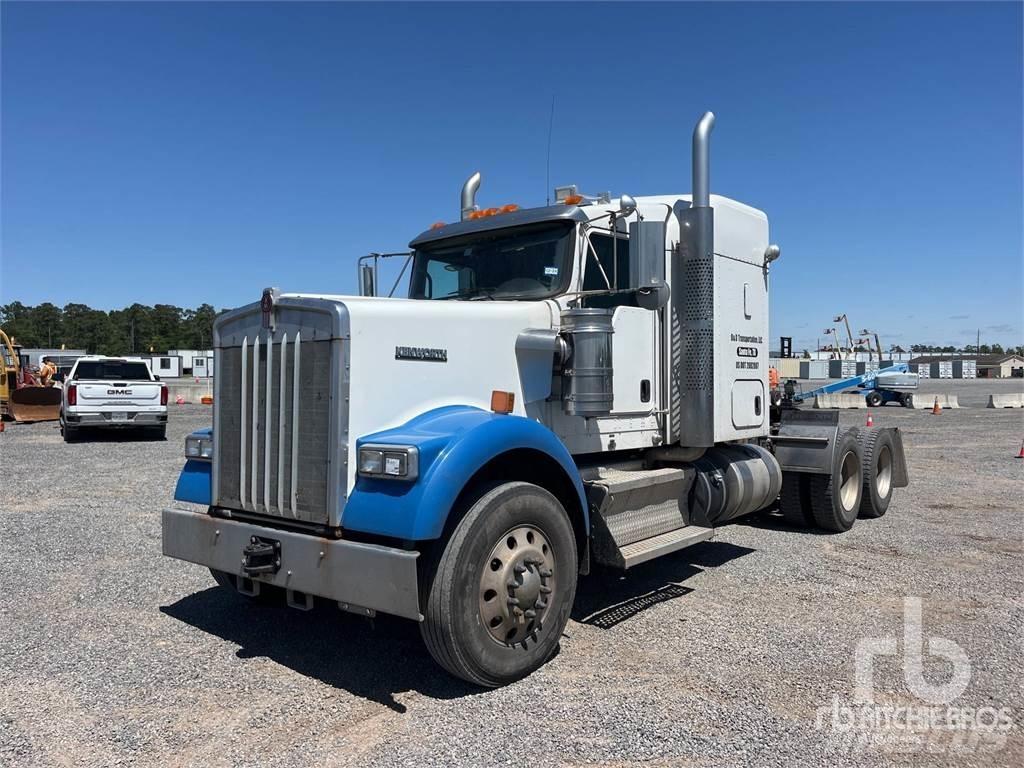 Kenworth W900L Nyergesvontatók