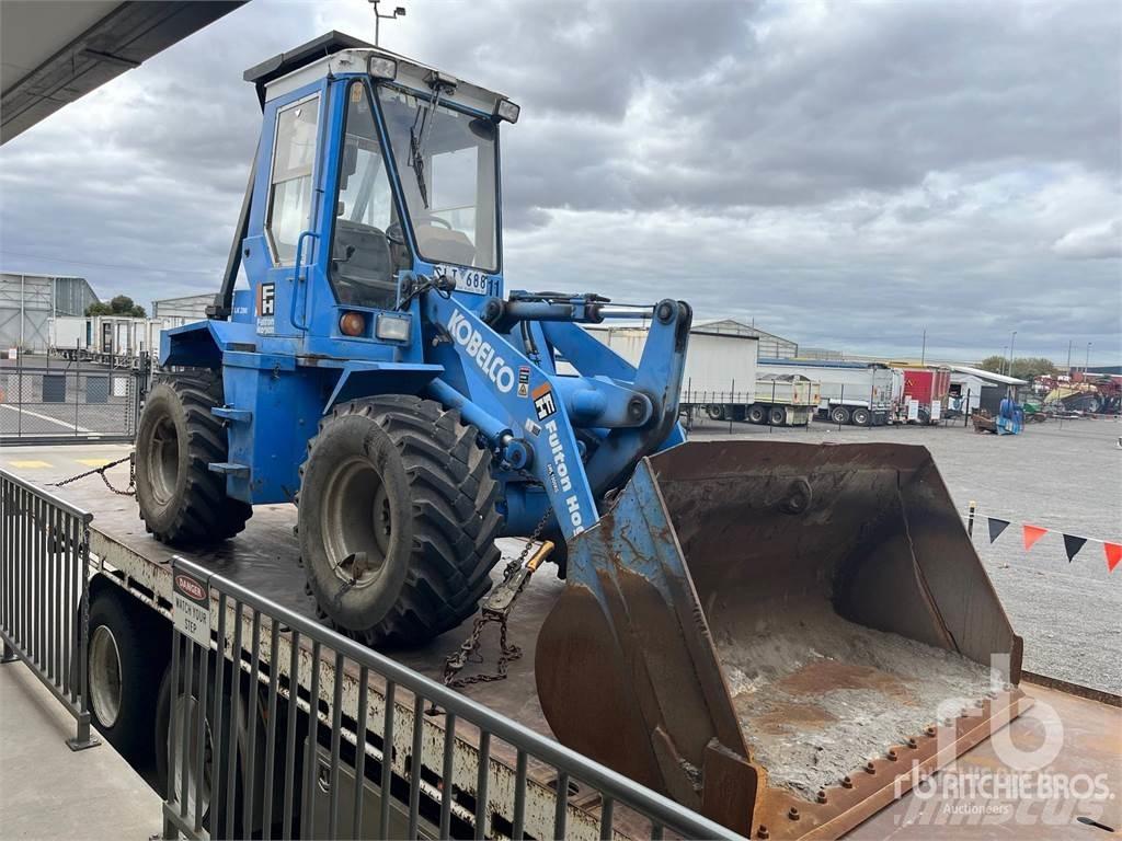 Kobelco LK200 Gumikerekes homlokrakodók