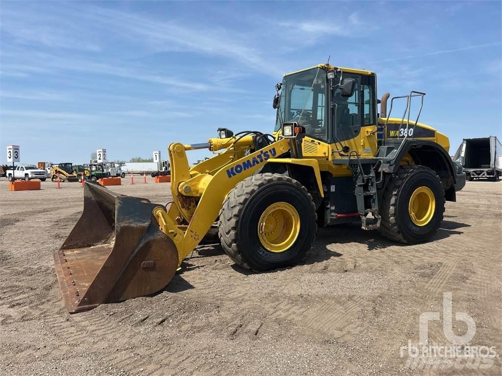 Komatsu WA380-7 Gumikerekes homlokrakodók