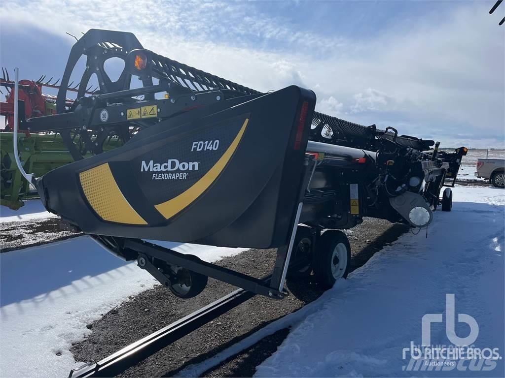 MacDon FD140 Kombájn adapterek