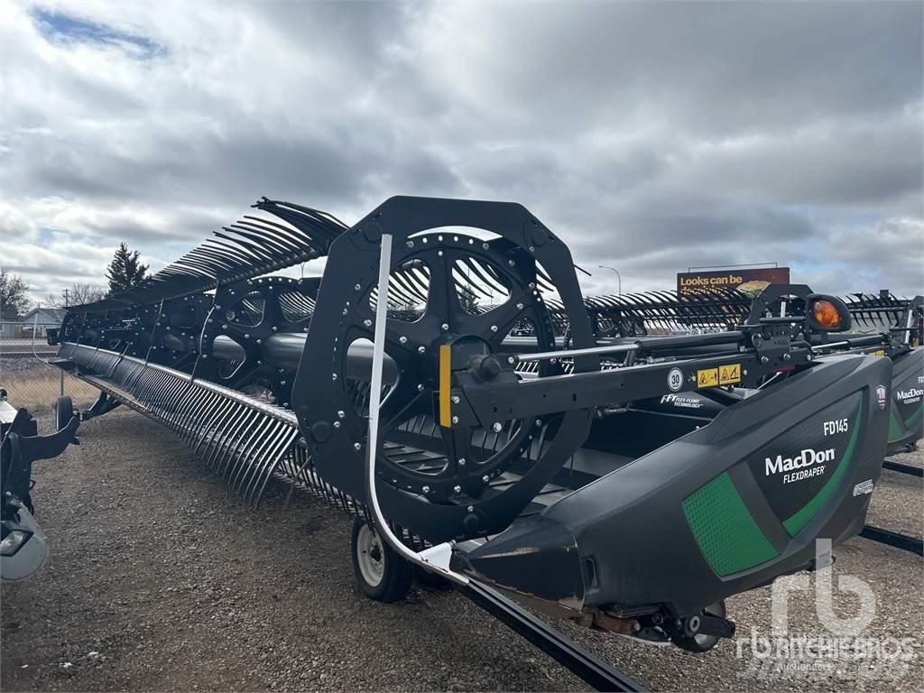 MacDon FD145 Kombájn adapterek