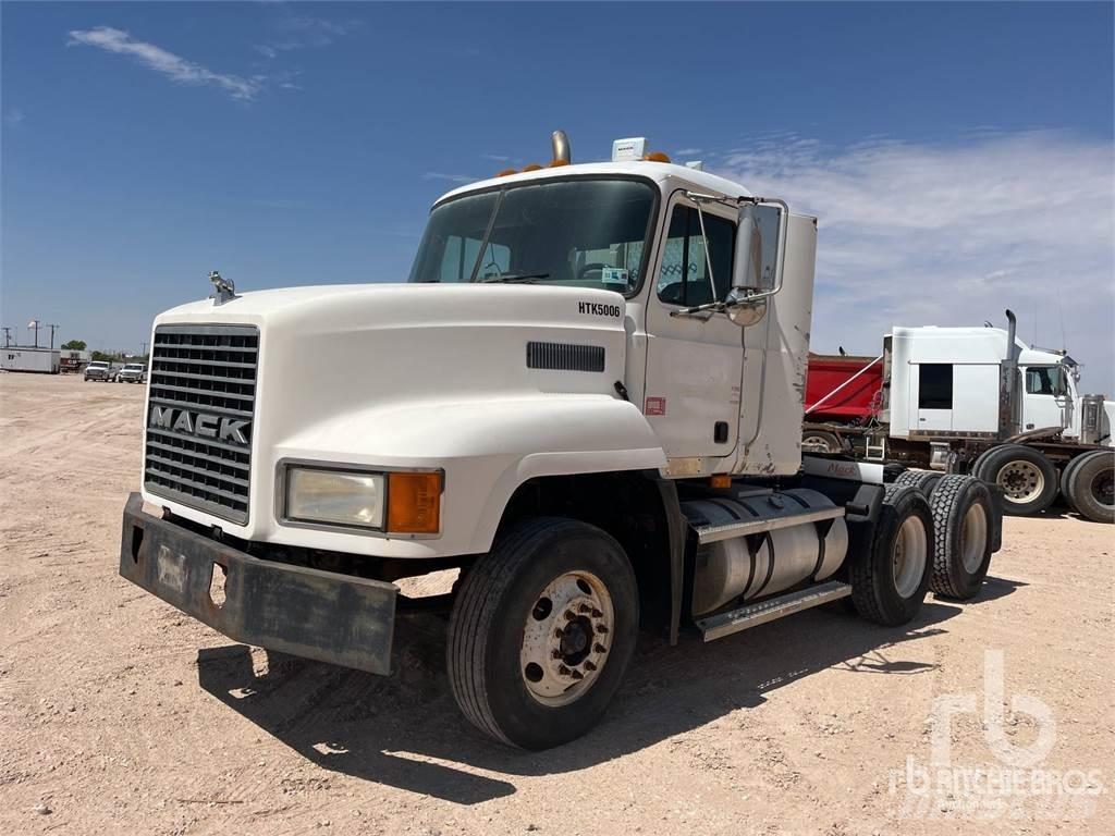 Mack CH613 Nyergesvontatók