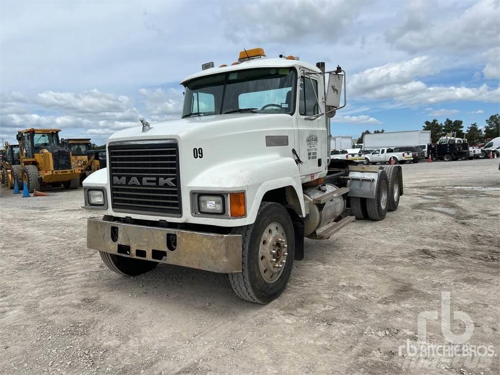 Mack CH613 Nyergesvontatók