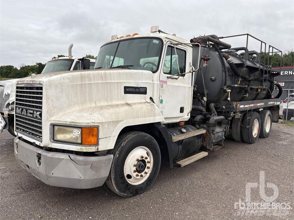 Mack CH613 Vákuum teherautok