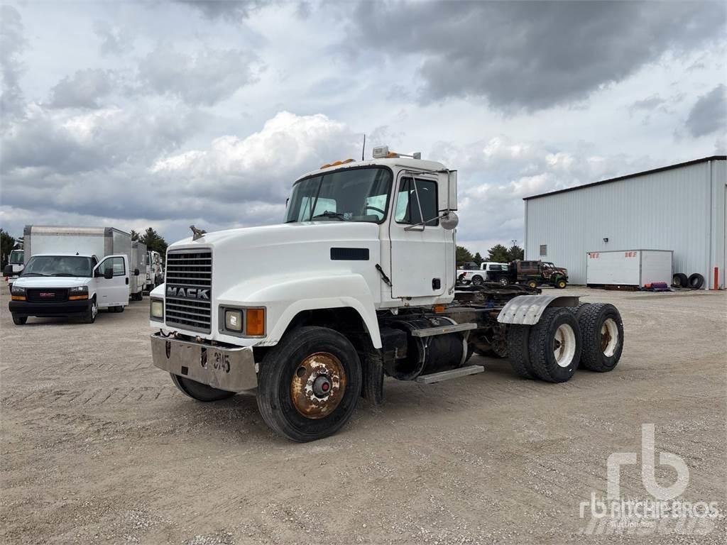 Mack CH613 Nyergesvontatók
