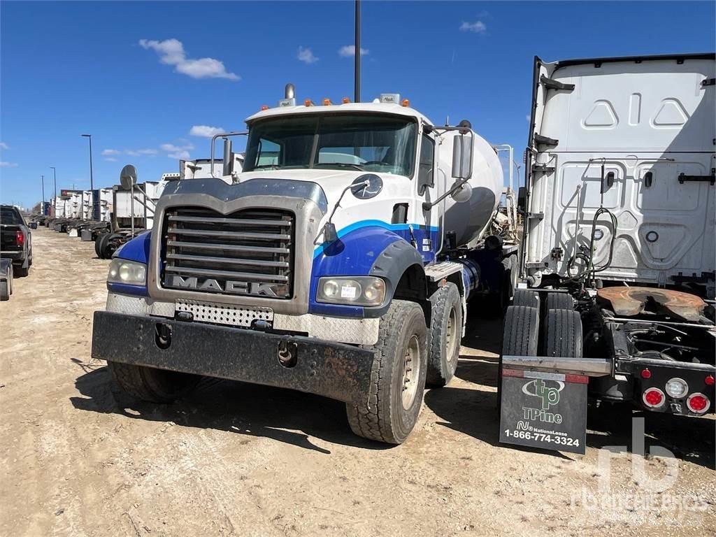 Mack CPT713 Betonkeverők/Betonpumpák