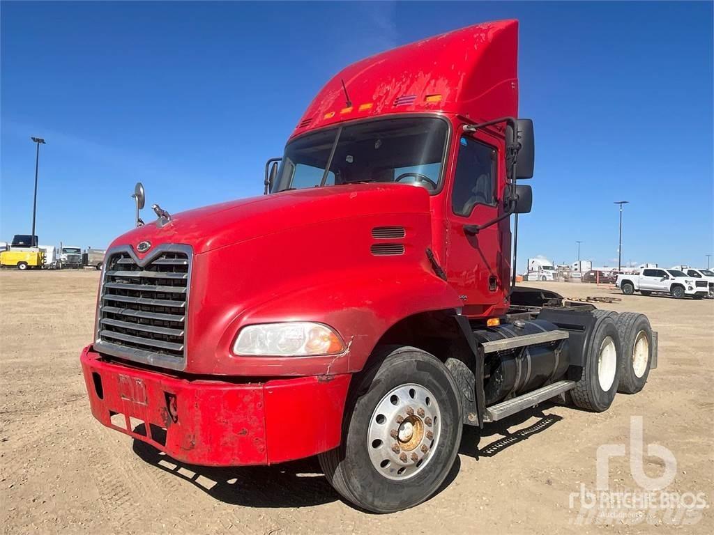 Mack CX613 Nyergesvontatók