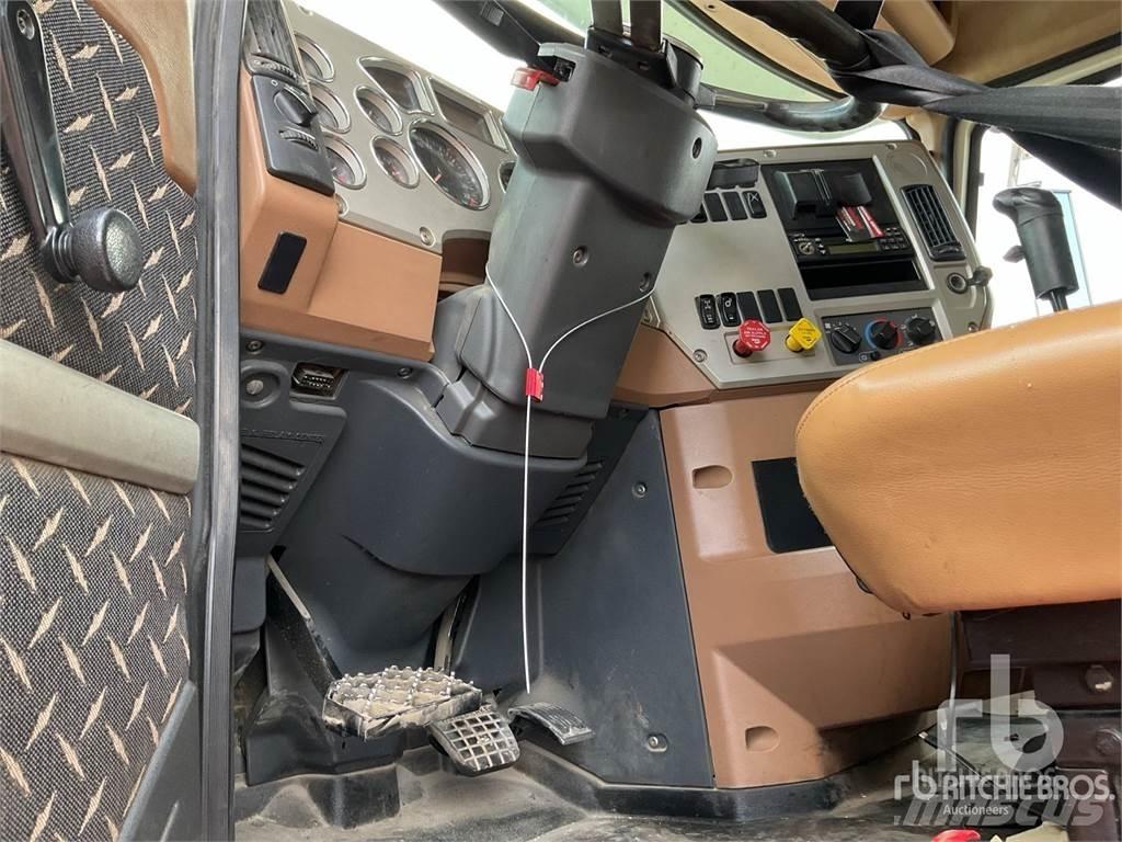 Mack GU713 Billenő teherautók