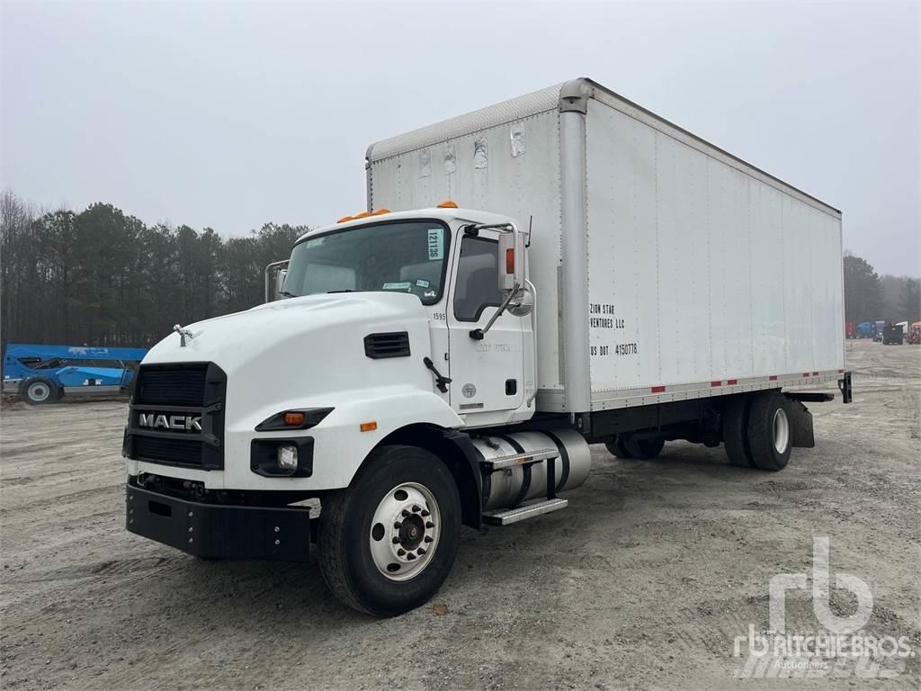 Mack MD6 Transporterek