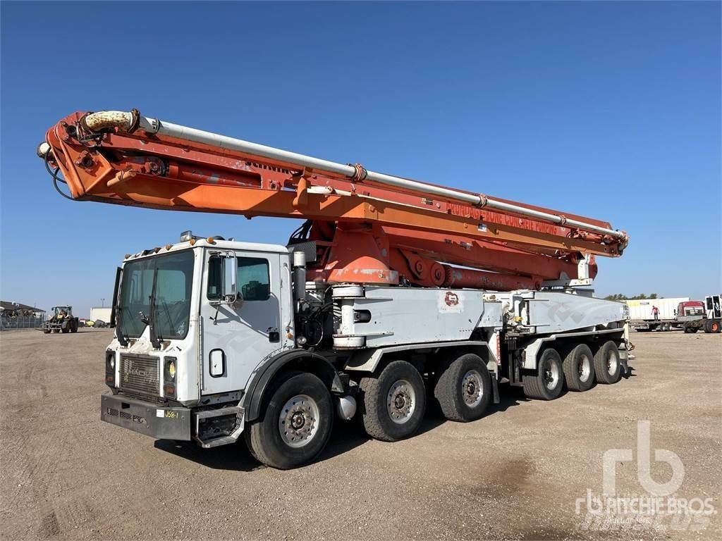 Mack MR688S Betonkeverők/Betonpumpák