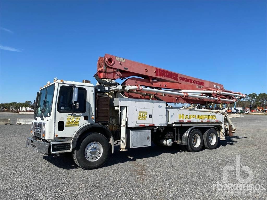 Mack MRU613 Betonkeverők/Betonpumpák