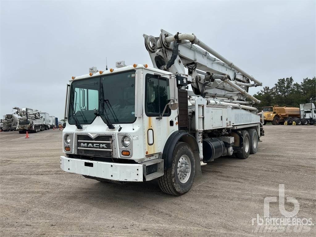 Mack MRU613 Betonkeverők/Betonpumpák