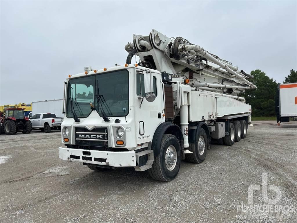 Mack MRU613 Betonkeverők/Betonpumpák