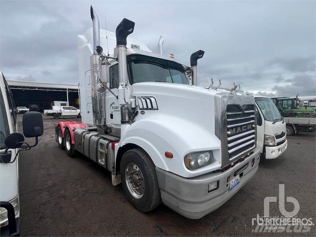 Mack TRIDENT Nyergesvontatók