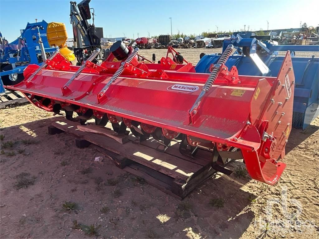 Maschio C300 Két-kerék hajtású traktorok