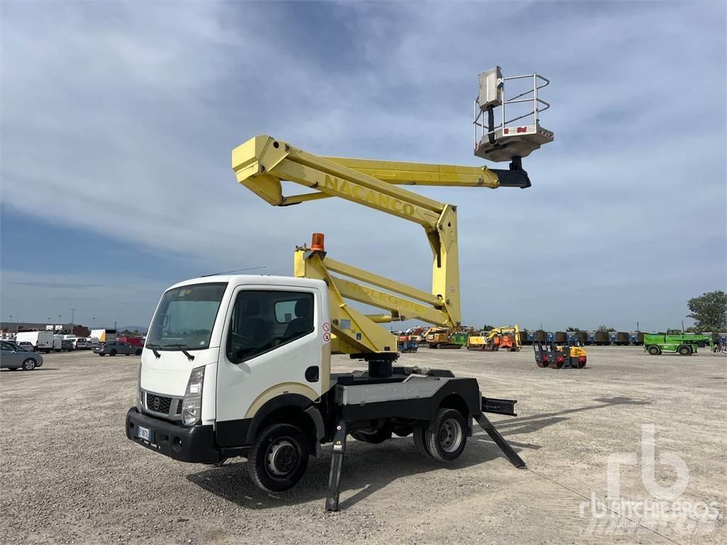 Nissan CABSTAR Pótkocsira szerelt emelők és állványok