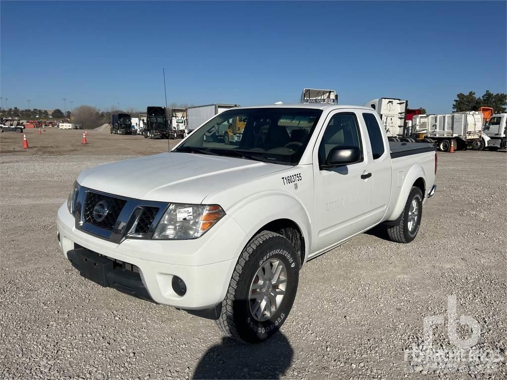Nissan FRONTIER Kis teherszállító/Platós kocsi