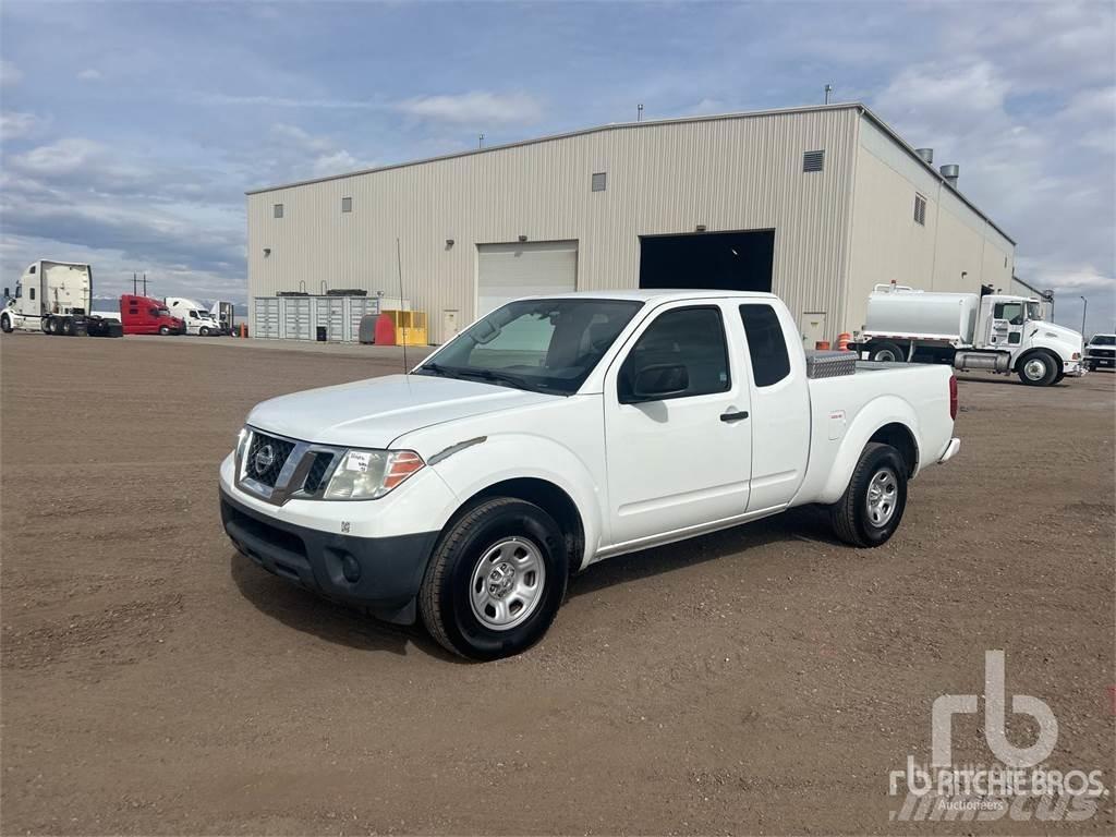 Nissan FRONTIER Kis teherszállító/Platós kocsi