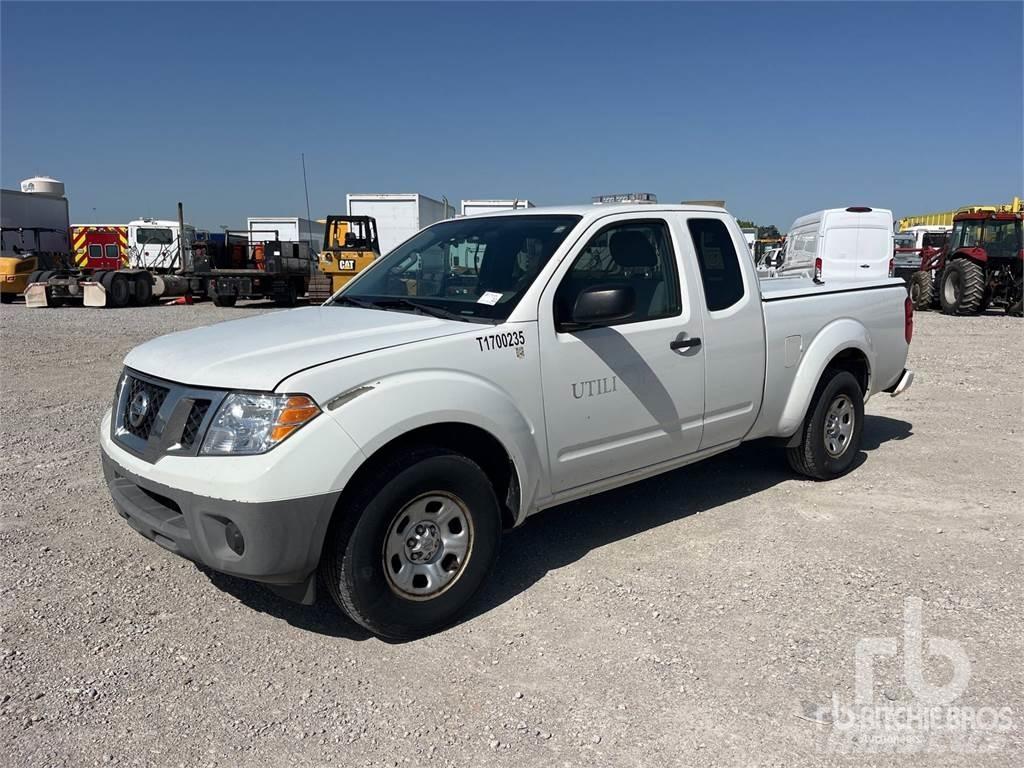 Nissan FRONTIER Kis teherszállító/Platós kocsi