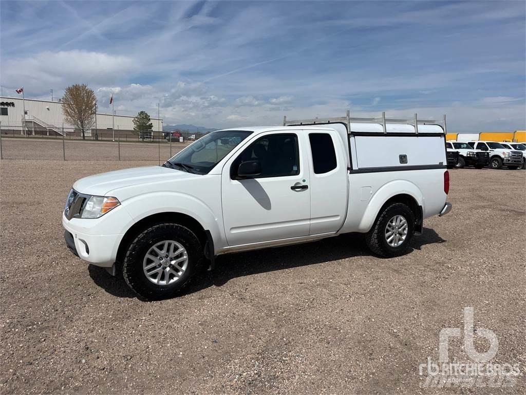 Nissan FRONTIER Kis teherszállító/Platós kocsi