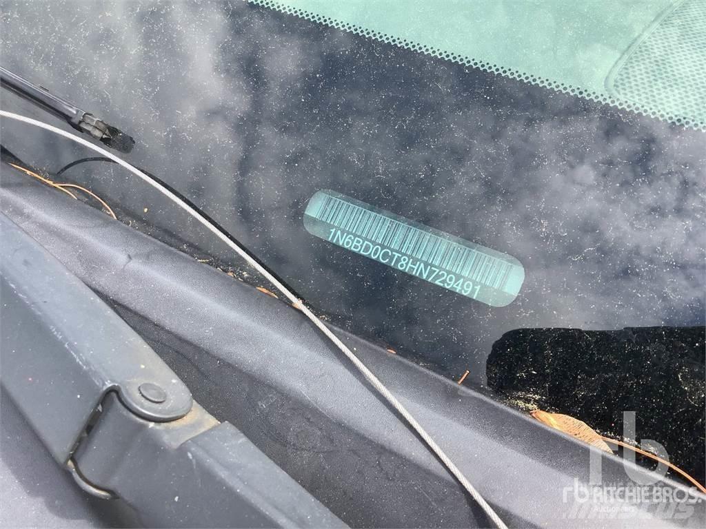 Nissan FRONTIER Kis teherszállító/Platós kocsi