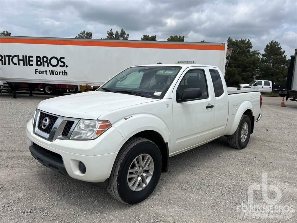 Nissan FRONTIER Kis teherszállító/Platós kocsi