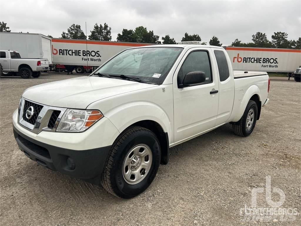 Nissan FRONTIER Kis teherszállító/Platós kocsi