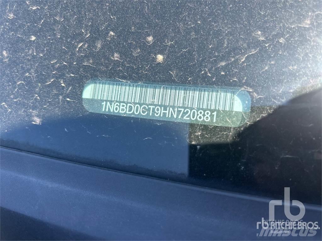 Nissan FRONTIER Kis teherszállító/Platós kocsi