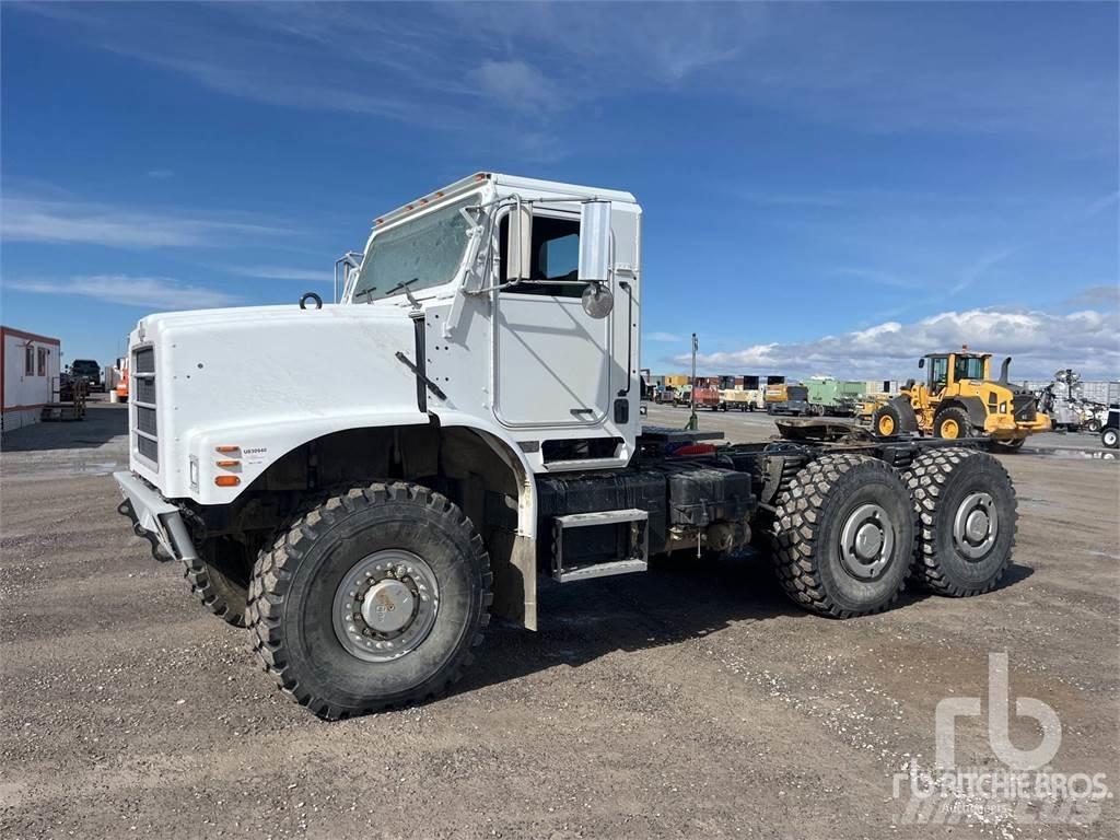 Oshkosh MK23 Nyergesvontatók