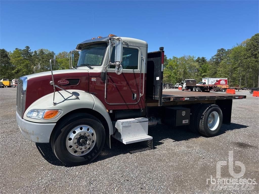 Peterbilt 337 Platós / Ponyvás teherautók