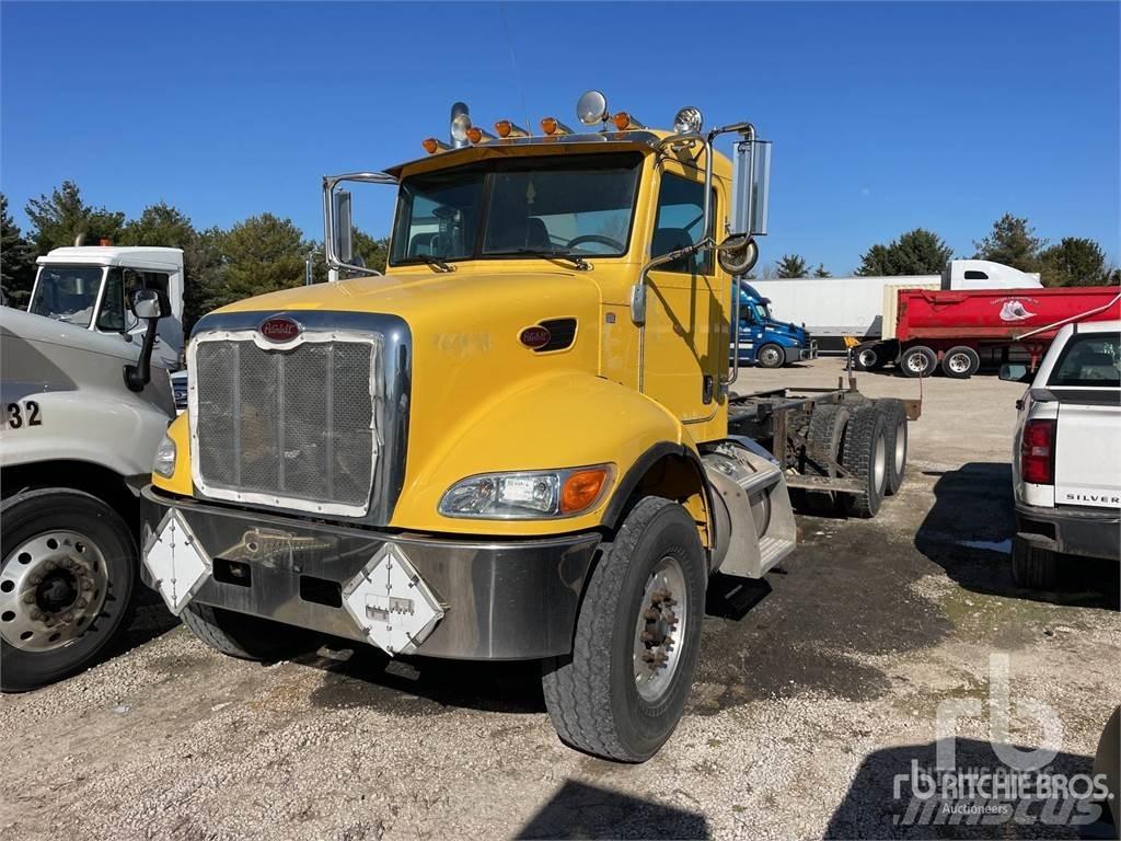 Peterbilt 348 Fülkés alváz