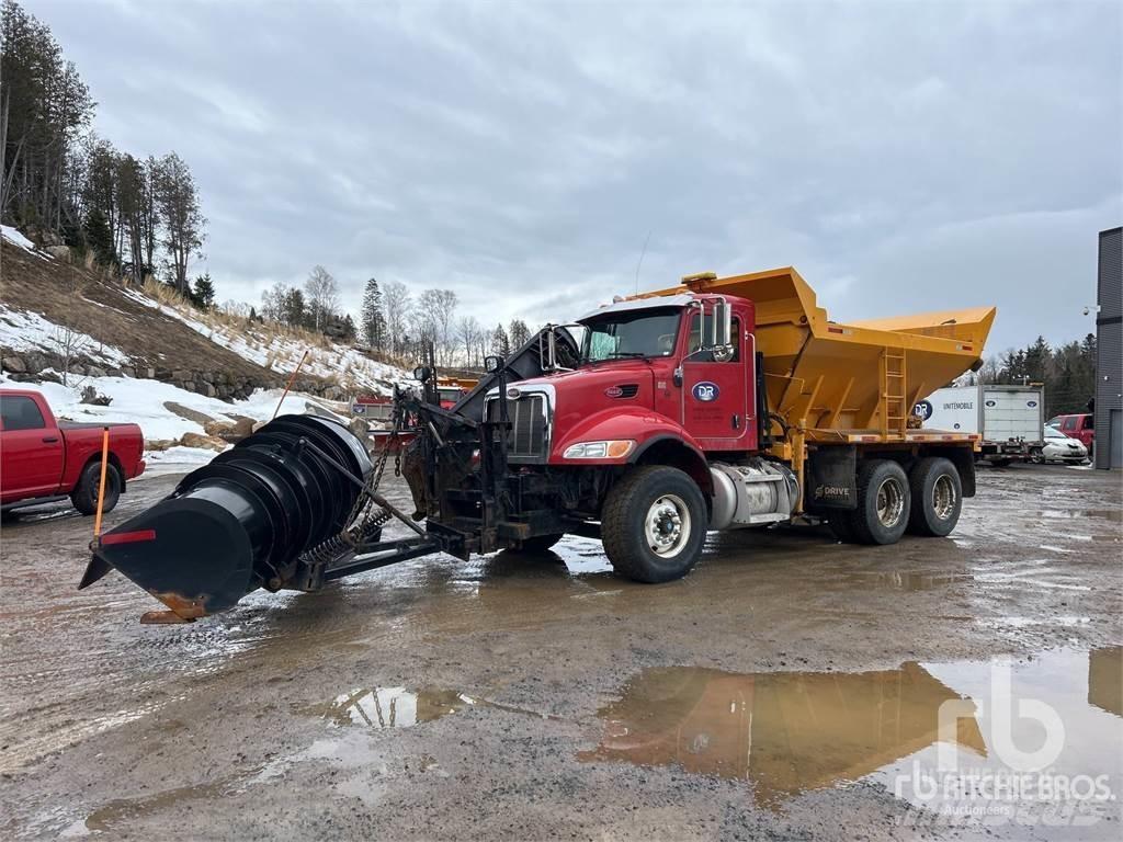 Peterbilt 348 Hóeltakarítók