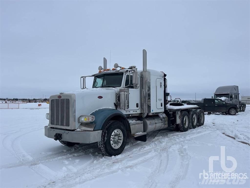 Peterbilt 367 Platós/Csörlős teherautók