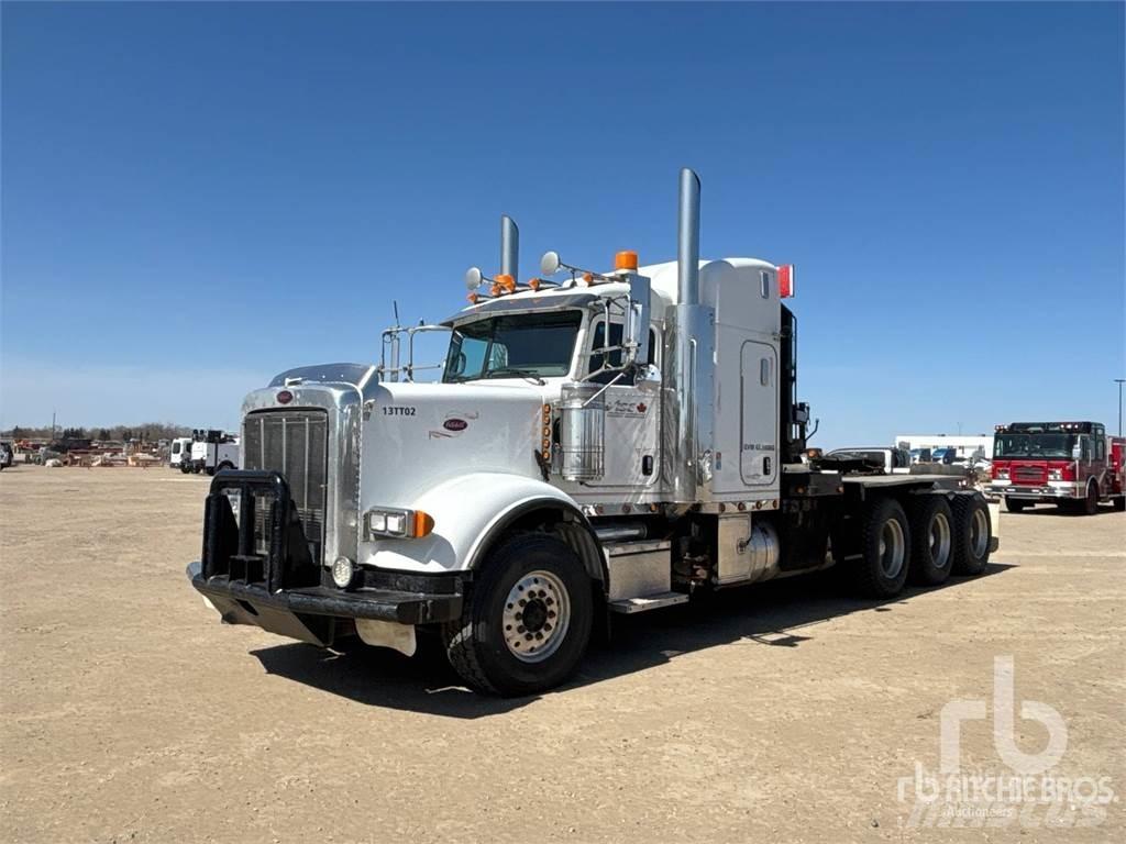 Peterbilt 367 Platós/Csörlős teherautók