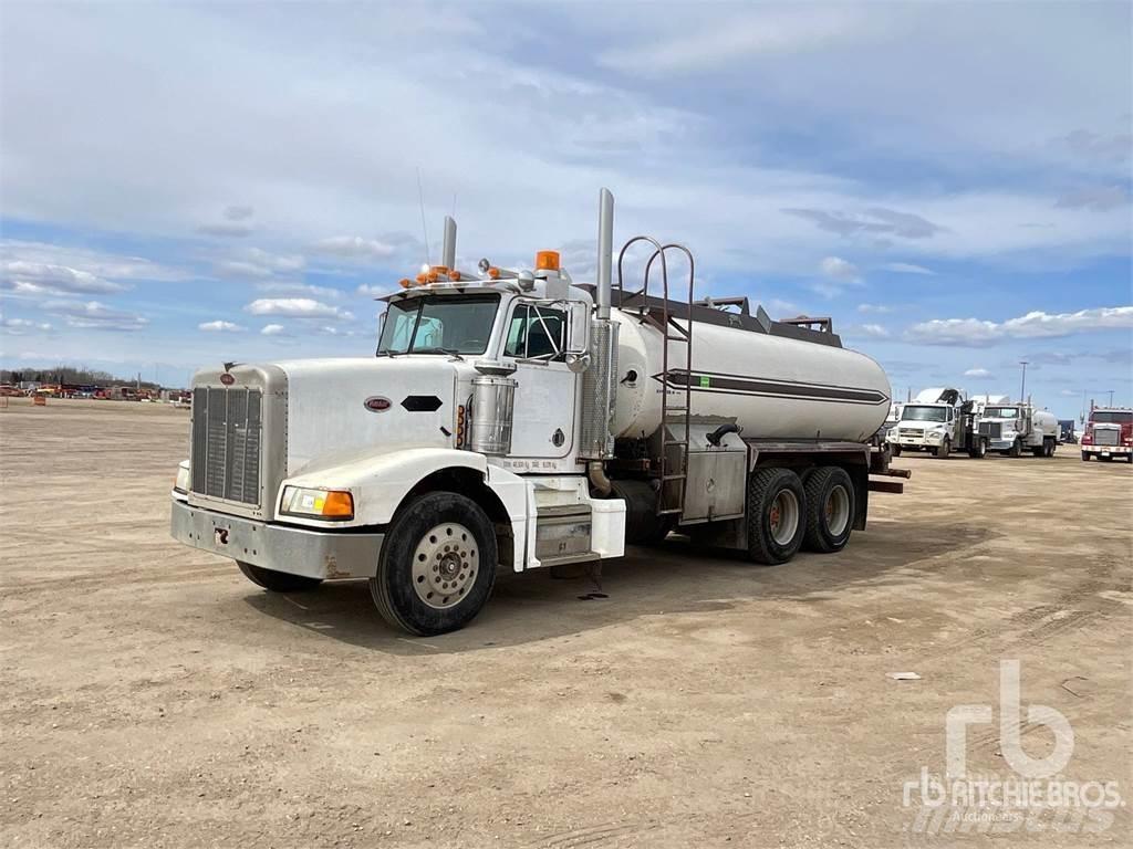 Peterbilt 377 Vízszállító teherautók