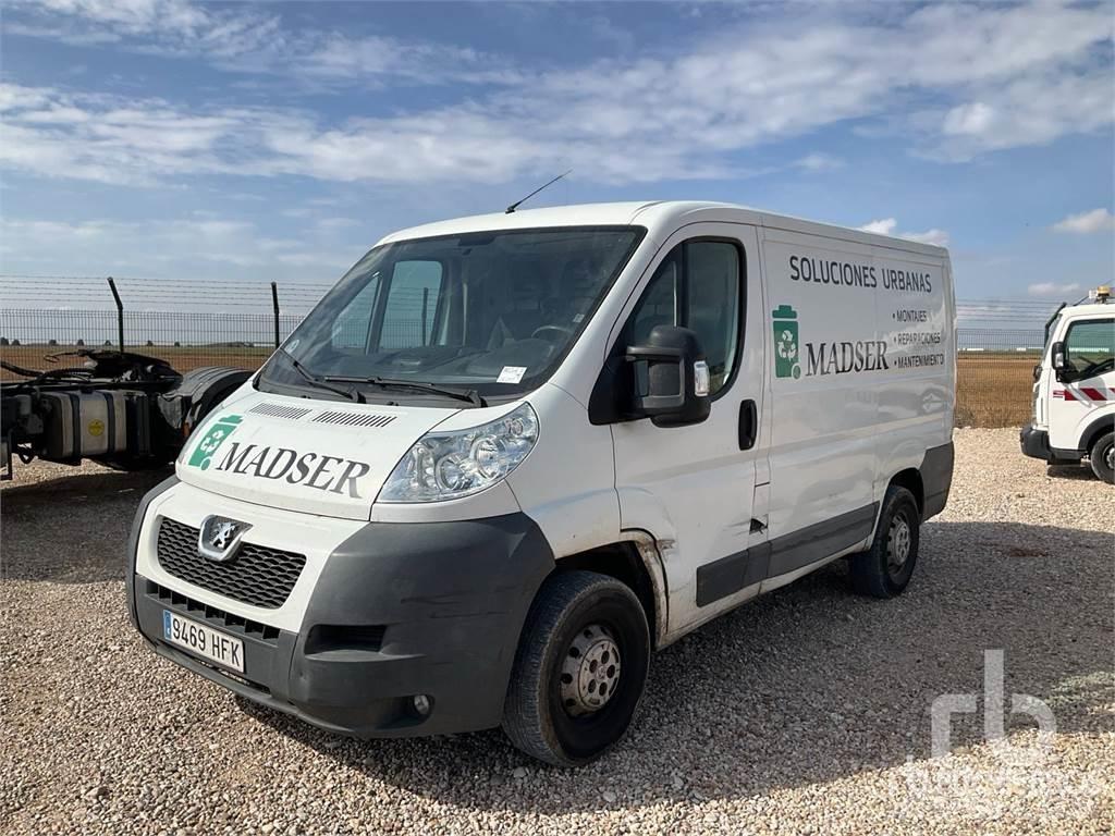 Peugeot BOXER Transporterek