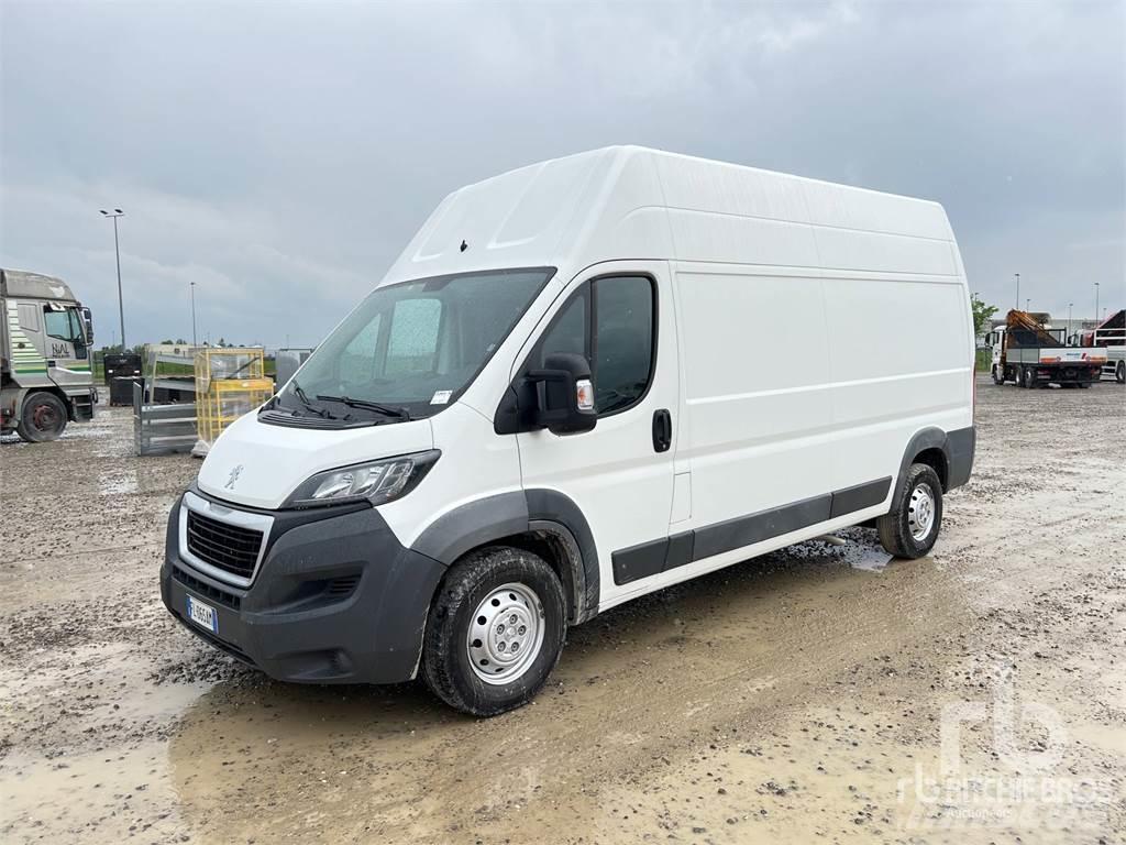 Peugeot BOXER Transporterek