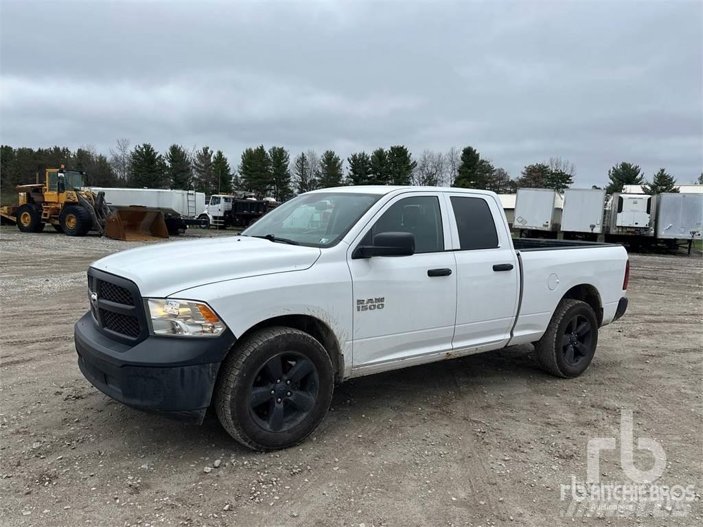 RAM 1500 Kis teherszállító/Platós kocsi