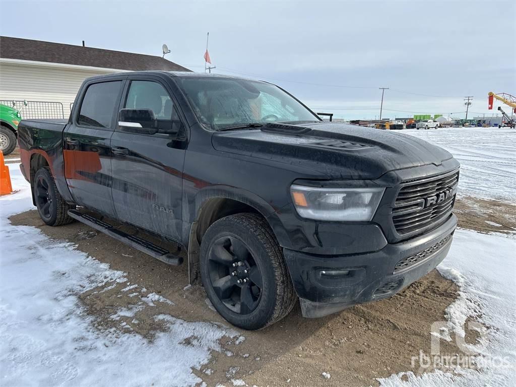 RAM 1500 Kis teherszállító/Platós kocsi