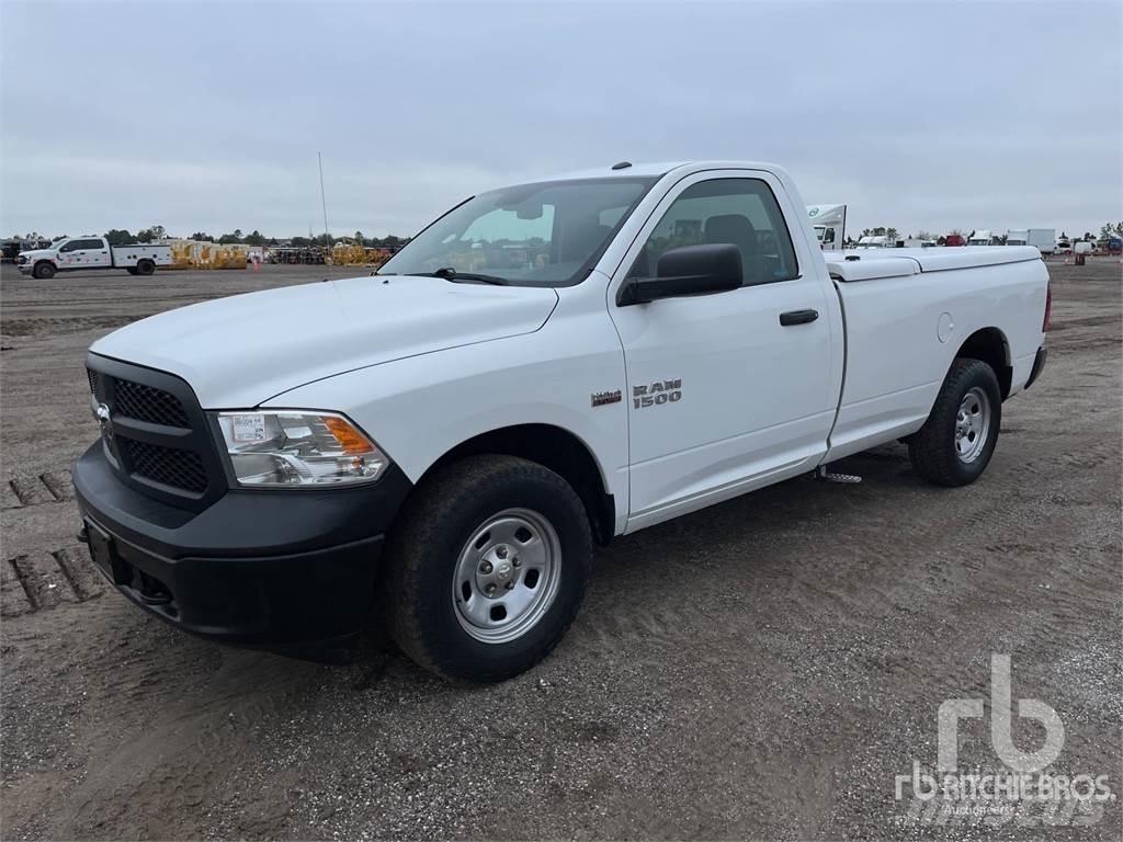 RAM 1500 Kis teherszállító/Platós kocsi